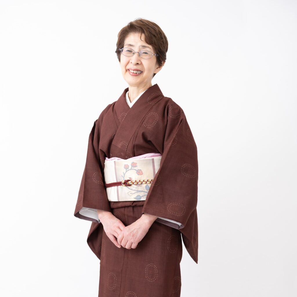 ネイリストが紹介 着物 和服に合う4つのカラー デザイン えがお爪工房 シニア世代のためのネイルサロン 巣鴨